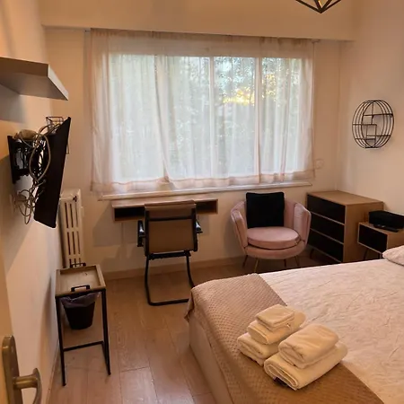 Apartment Sunny Getaway In Terrace Parking
